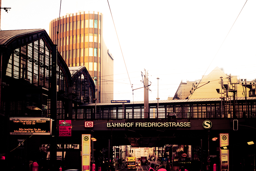 Bahnhof friedrichstrasse