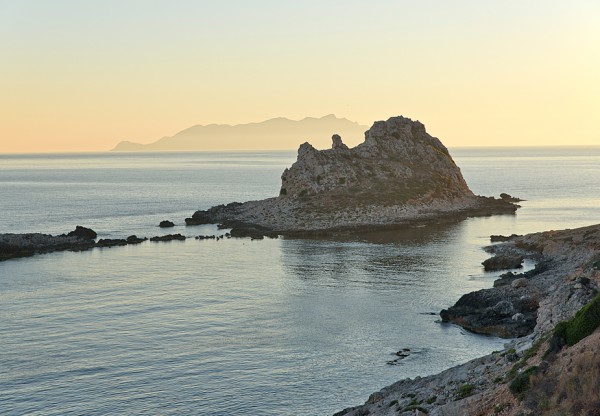 Levanzo e le sue sfumature di azzurro