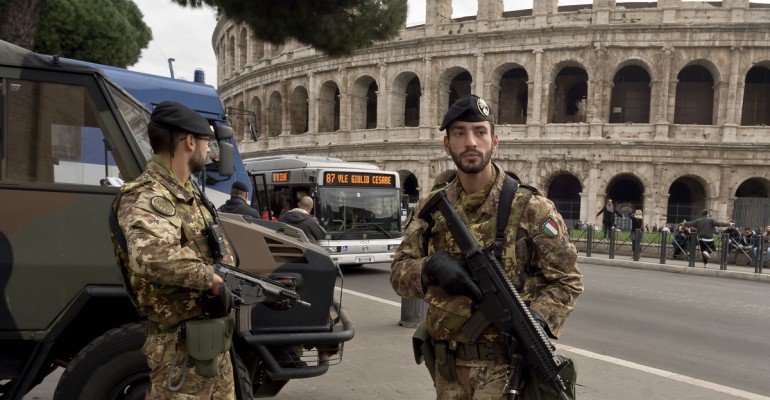 Allarme terrorismo a Roma, rafforzata la sicurezza