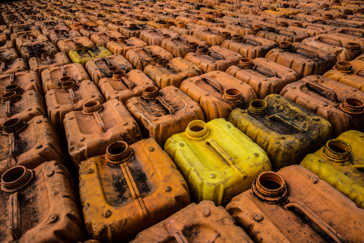 Benzina di contrabbando - oil smuggling