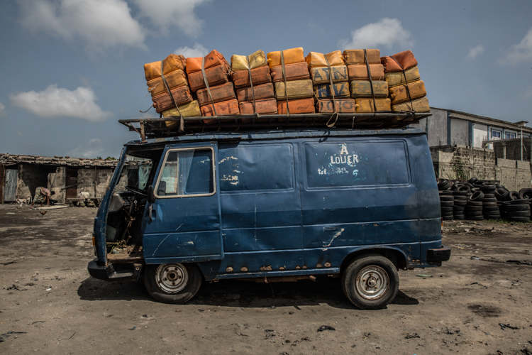 Africa, la benzina nera del Benin